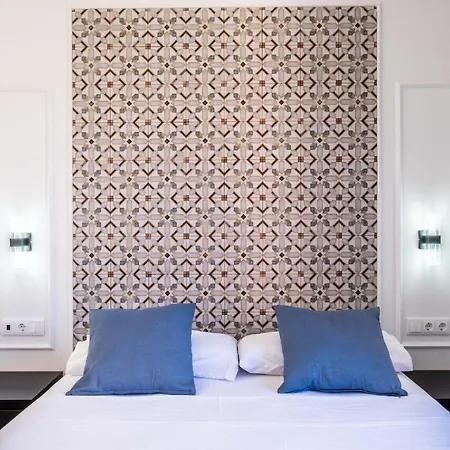 شقة Well Lit And Creatively Designed