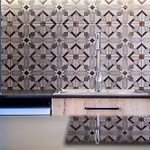 Well Lit And Creatively Designed * Valenza