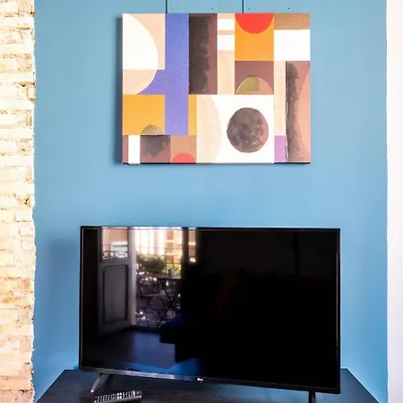 Apartamento Well Lit And Creatively Designed *