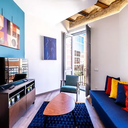 Apartment Well Lit And Creatively Designed *